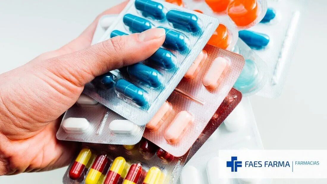 Tipos de interacciones farmacológicas y manejo en farmacia comunitaria: resumen práctico